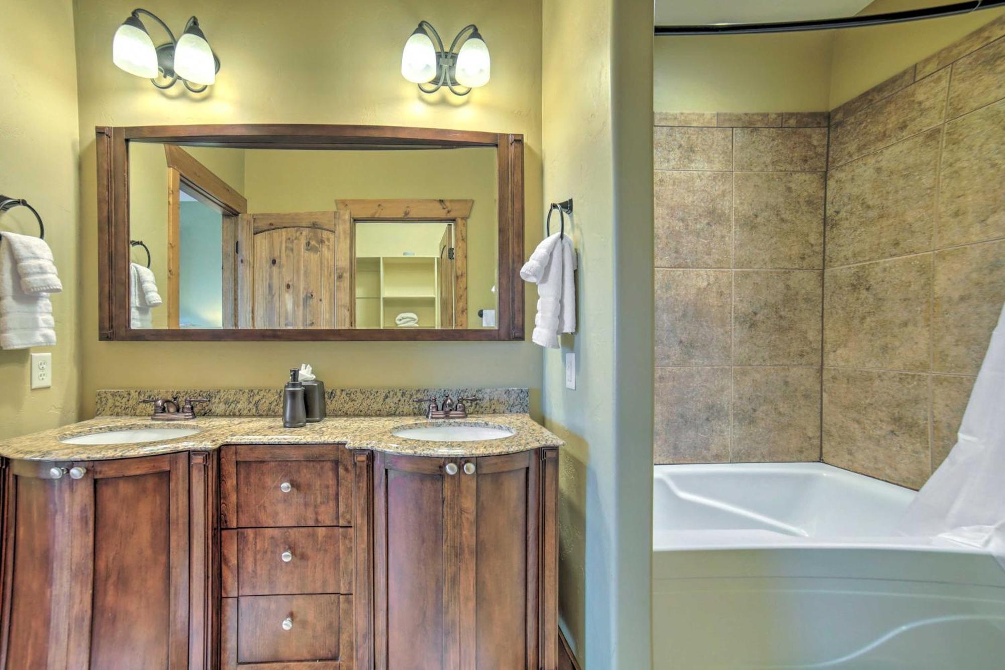 Cozy Driggs Condo About 40 Mi To Grand Teton Np! Luaran gambar